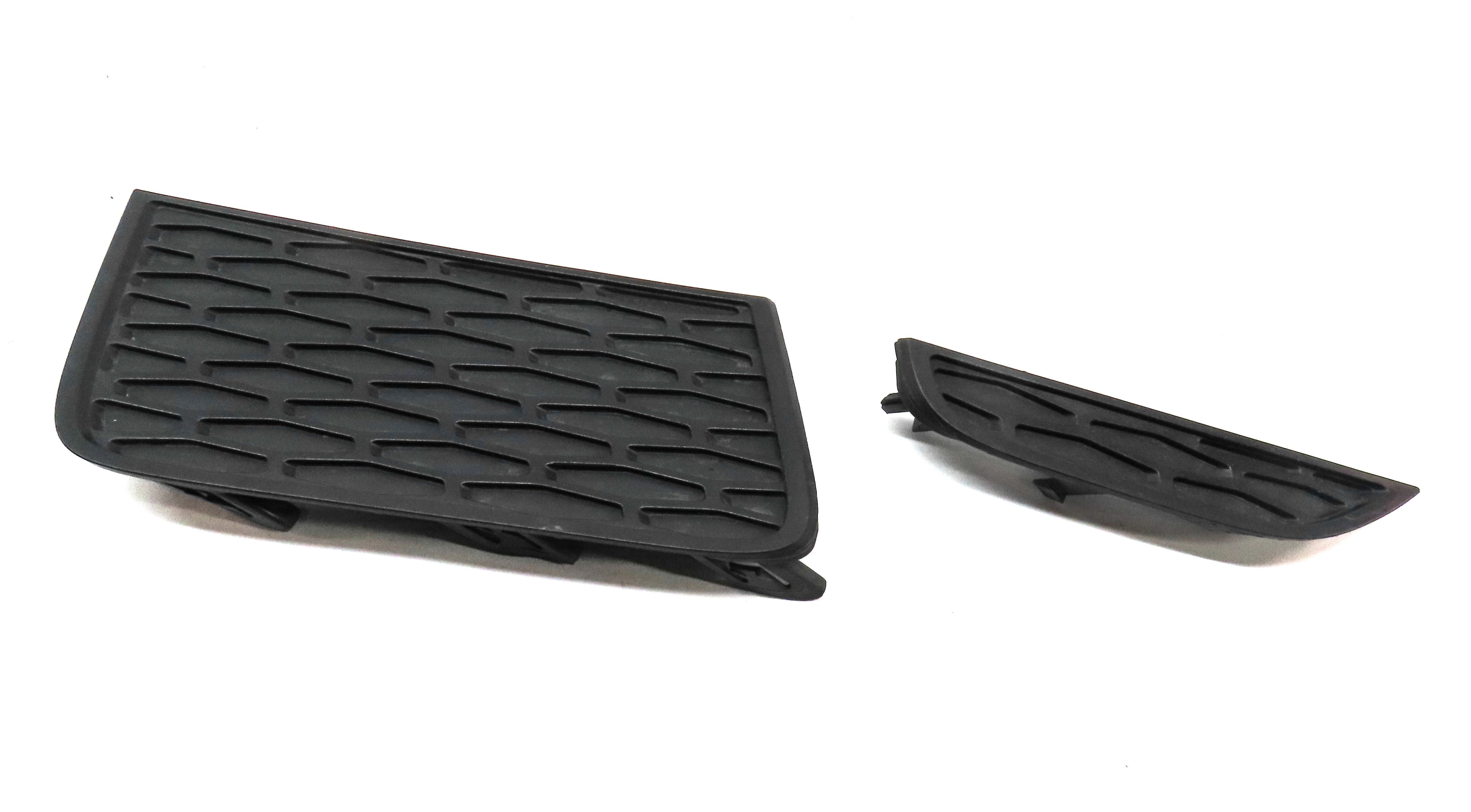 16 RANGE ROVER EVOQUE L538 FRONT RIGHT PASSENGER FOGLIGHT LAMP GRILLE TRIM SET/2 — exact item pictured